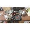 Image 1 : LOT OF ASSORTED POTS AND PANS