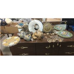 ASSORTED PATIO AND LAWN DÉCOR