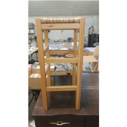 WICKERTOP STOOL - 30" X 13"