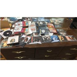 LOT OF ASSORTED CD'S