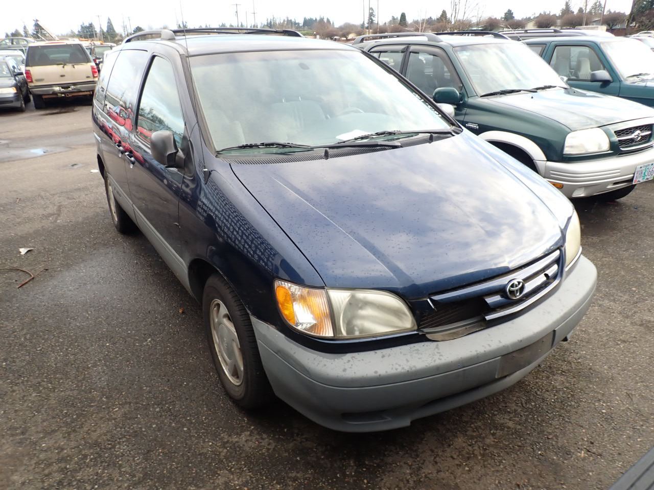 2003 Toyota Sienna - Speeds Auto Auctions