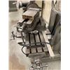 Image 4 : 1981 Bridgeport 2 HP Vertical Milling Machine