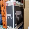 Image 2 : 4 BOXES OF JUNNO TRACK LIGHT HEADS AND PAUL MANN LIGHT FIXTURE