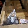 Image 3 : 4 BOXES OF JUNNO TRACK LIGHT HEADS AND PAUL MANN LIGHT FIXTURE