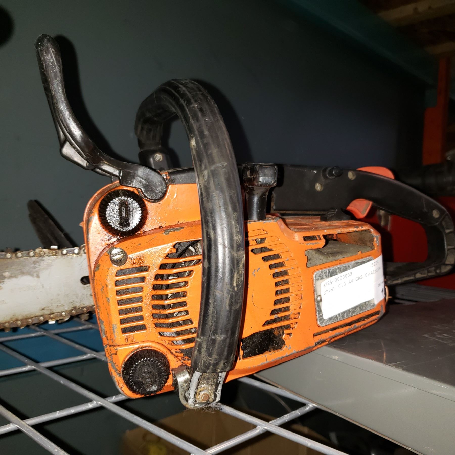 STIHL 010 AV GAS CHAINSAW Big Valley Auction STIHL 010 AV GAS CHAINSAW Big Valley Auction