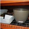 Image 1 : PLANTER POT AND RAIN BOOTS SIZE 8