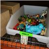 Image 1 : TOTE OF VINTAGE TOYS