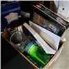 Image 2 : HARLEY DAVIDSON LUNCH TIN, OSTER BLENDER, ELECTRIC KETTLE, AND LEGUE OF EXTRODINARY GENTLEMEN OWNIBU