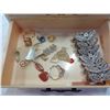 Image 2 : JEWELLERY BOX W/ CONTENTS