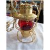 Image 2 : ELECTRIFIED RAILROAD LANTERN CNR HIRAM L PIPER CO