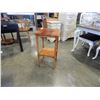 Image 2 : VINTAGE 2 TIER PARLOUR TABLE