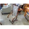 Image 1 : ANTIQUE FOLDING CHAIR