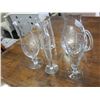 Image 2 : 2 ETCHED GLASS PITCHERS AND 3 ETCHED GLASS VASES