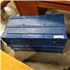 Image 2 : BLUE TRUNK W/ METAL CANS