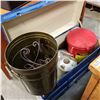 Image 3 : BLUE TRUNK W/ METAL CANS
