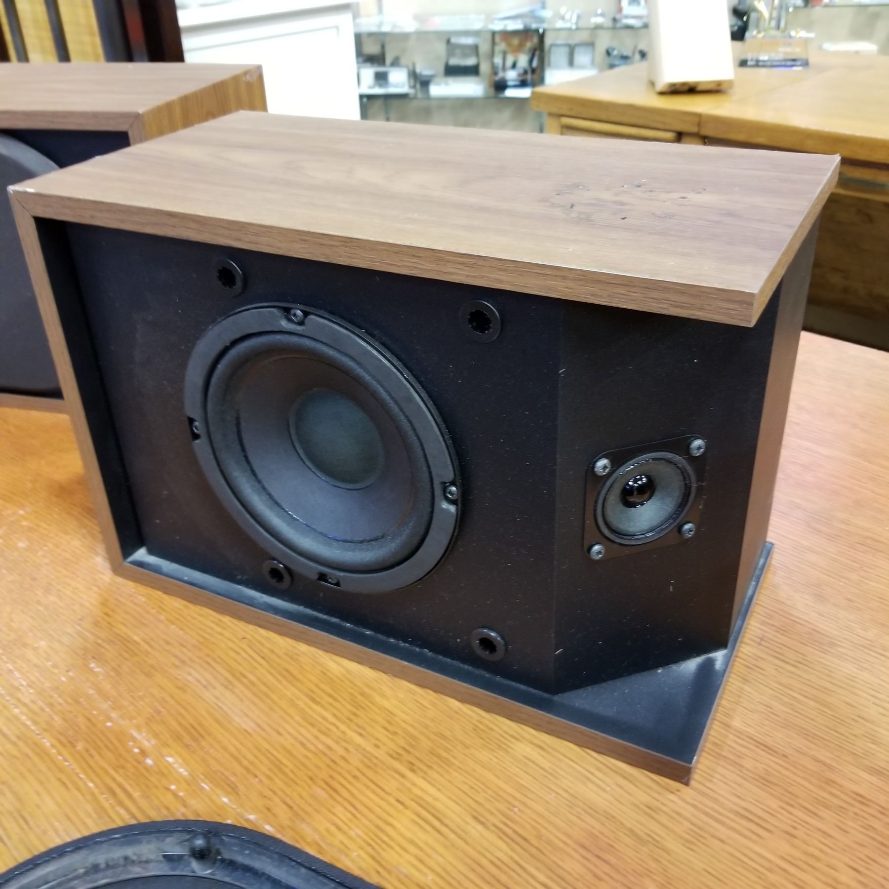 PAIR OF BOSE 2.2 SERIES 2 DIRECT REFLECTING SPEAKERS