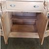 Image 8 : STONE TOP 3 DRAWER SERVER W/ BOWED GLASS DOORS