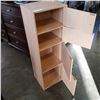 Image 2 : MAPLE 4 DOOR CABINET
