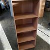 Image 2 : SMALL MAPLE BOOKSHELF
