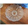 Image 2 : 2 GLASS BOWLS AND PEDESTAL DISH