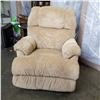 Image 2 : BEIGE MICROFIBER RECLINER