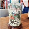 Image 2 : PAIR OF VINTAGE PEACOCK PORCELAIN LAMPS AND SHADES