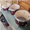 Image 2 : 5 PIECE YAMAHA GIG MASTER DRUMS, BASS, 2 TOMS, FLOOR TOM AND SNARE