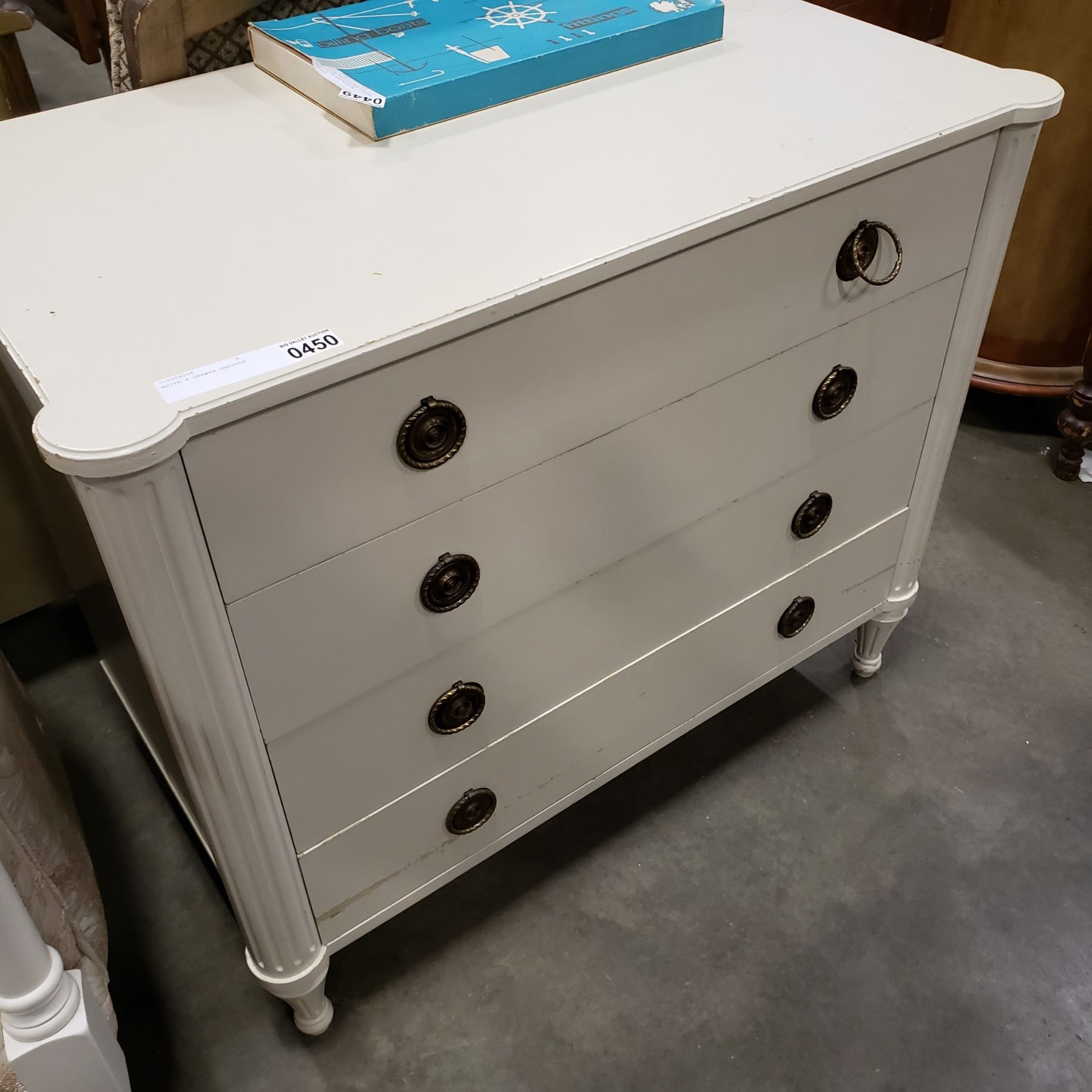 WHITE 4 DRAWER DRESSER