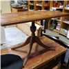 Image 2 : ANTIQUE PARLOUR TABLE