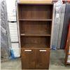 Image 1 : 6FT TALL 2 DOOR DRESSER