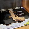 Image 2 : 8 AR GUN GEEK PLAY PHONE TOYS