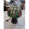 Image 2 : LEADED GLASS BEDSIDE LAMP
