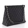 Image 2 : Chanel Quilted Caviar Large Shopping Tote