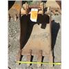 Image 1 : Cat 303 Bucket 18"