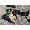 Image 2 : Cat 302 Bucket 18"