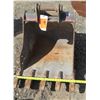 Image 1 : Cat 305 Bucket 24"