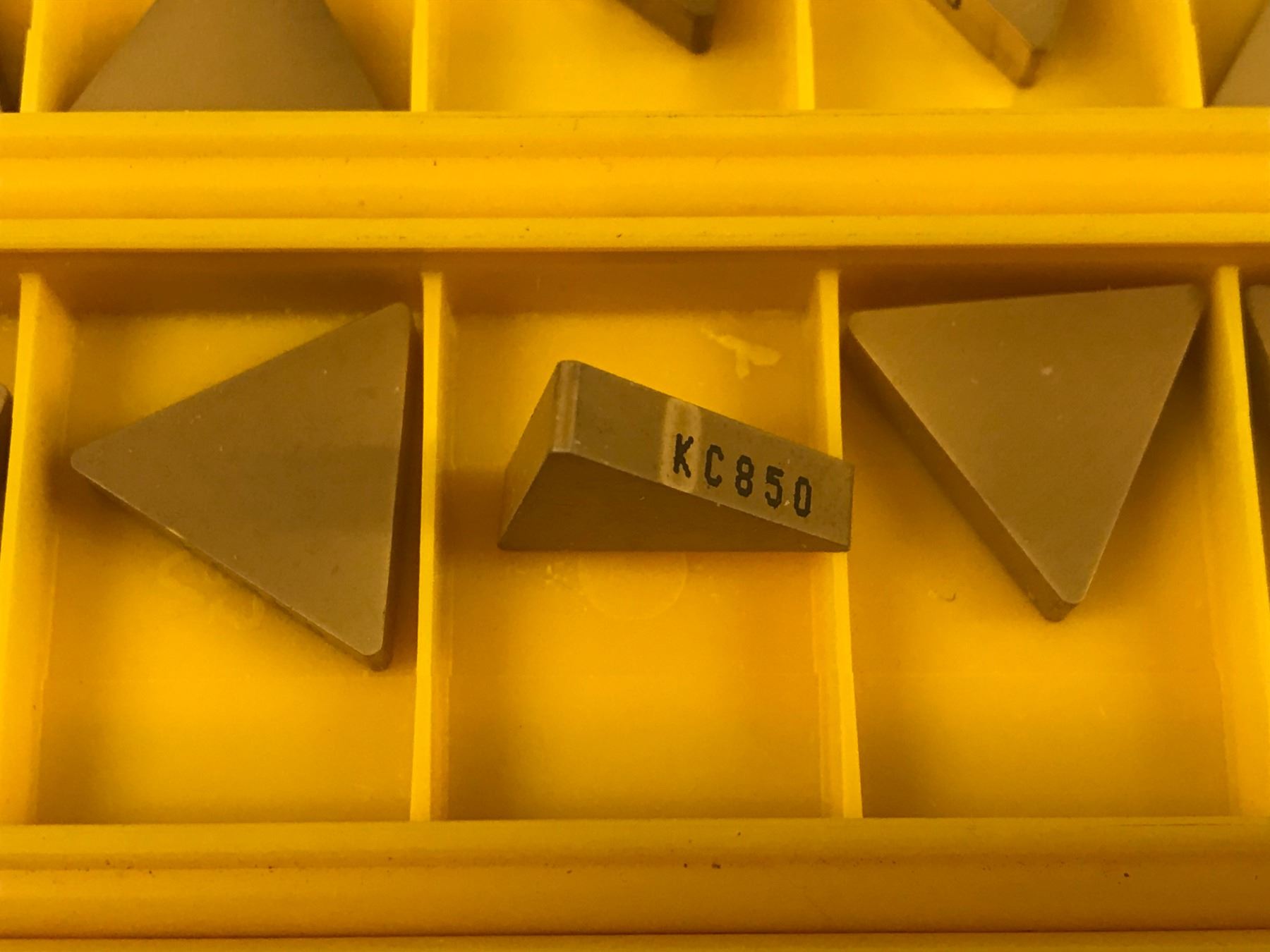 (20) KENNAMETAL CARBIDE INSERTS