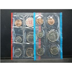 1972 US Mint Set in original holder.