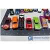 Image 2 : Assortment of Hot Wheels
