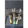 Image 2 : Vintage Hand Mixers