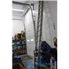 Image 1 : **28 Ft Aluminum Extension Ladder
