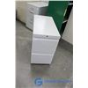 Image 1 : **2- Drawer File Cabinet on Wheels