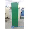 Image 2 : **Green Metal Shelving Unit