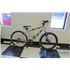 Image 2 : Men's 26" Trek Mountain Bike