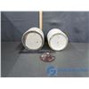 Image 3 : (2) Stone Ware only 1 Lid