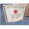 Image 2 : Vintage Ice Cap, Rayovac Lantern Bulb and Tins