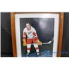 Image 2 : Framed Detroit Redwings Hockey Player Print