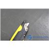 Image 5 : Air Tool Undercoating Gun, Grease Monkey 8Mil Disposable Gloves Etc