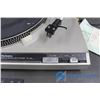 Image 3 : Technics Turntable