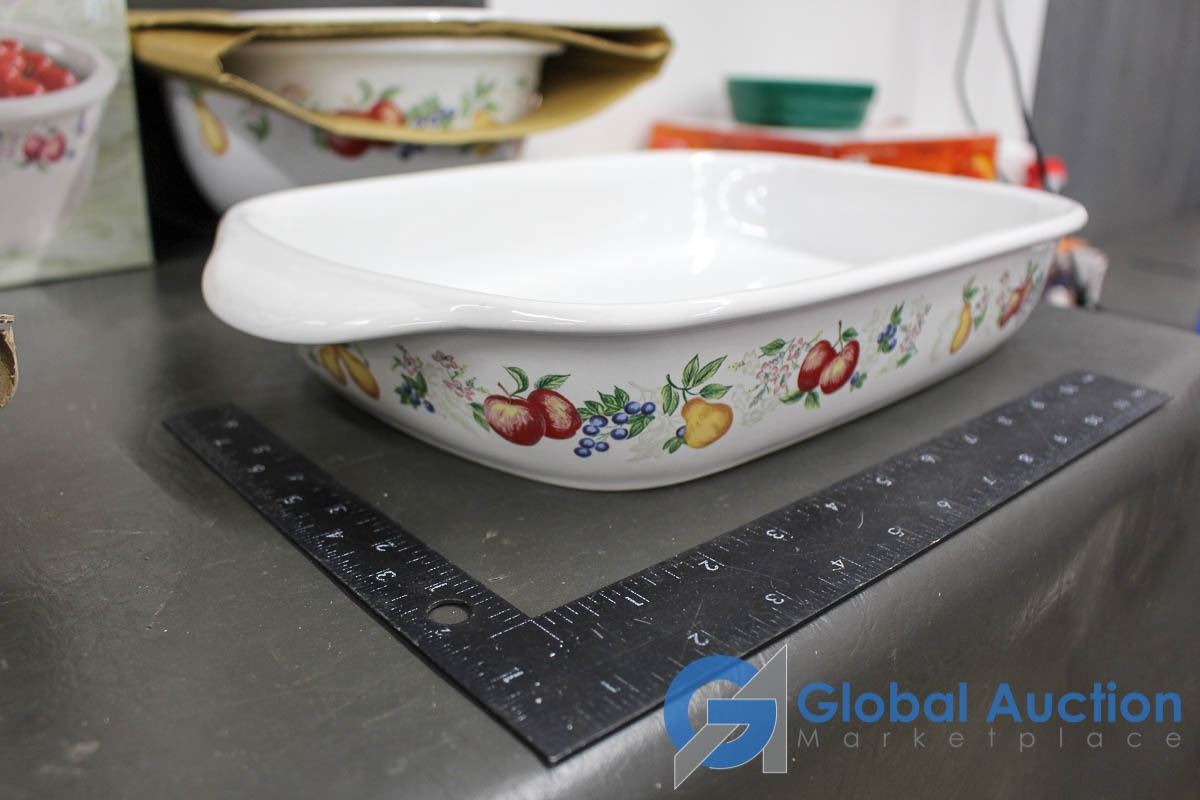 Corelle Box In Box Corelle 4pc Cassrole Dish Set, 3pc Bowl Set and Baking Dish